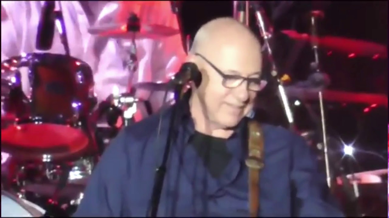 On Every Street - Mark Knopfler (Barcelona SBD 2019-04-25)