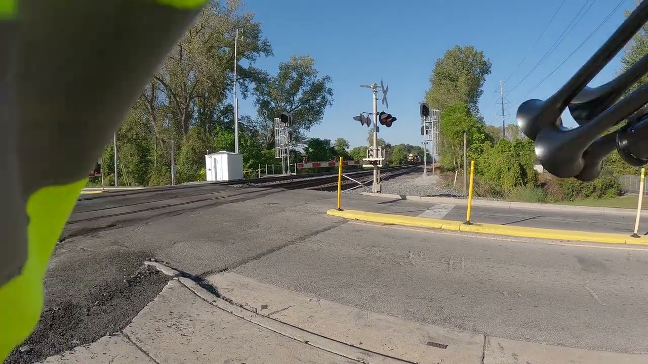 NS 3303, Lady Recovers Pliers Laying in Roadway(10-3)