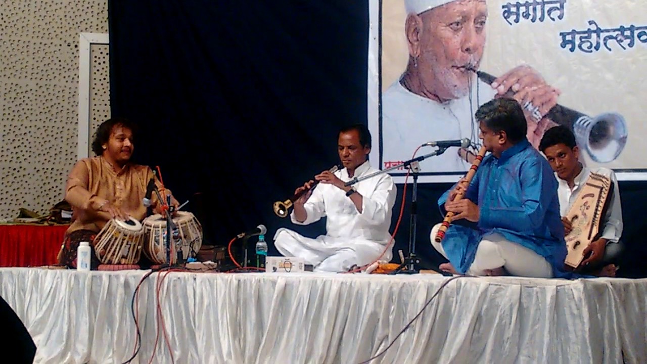 Jugalbandi Part #3 by Pt.Kalyan Apar , Pt. Rajendra Kulkarni , Tabla Sangat-Mahesh Salunke