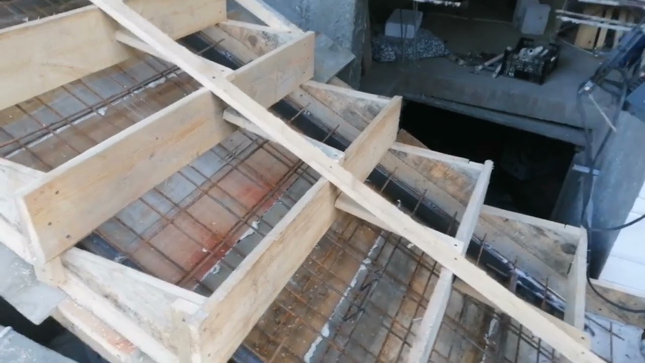 Calculul unei scări din beton suspendate!!!!!