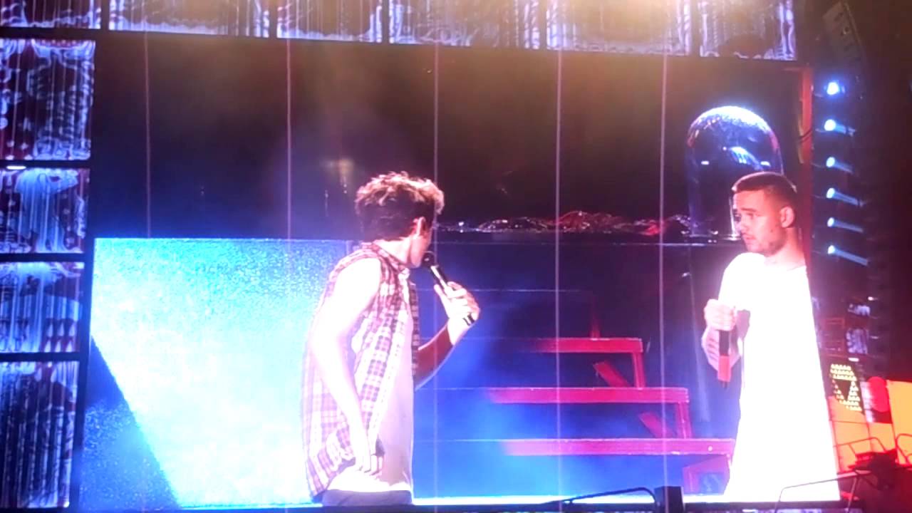 8/11/14-WWA-DC -Niall and Liam singing 'Singing in the Rain'