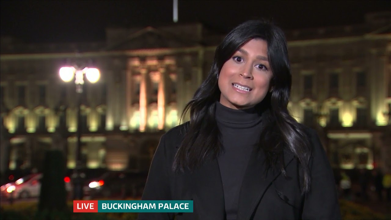 Prince Philip Death: People visit Buckingham Palace despite Covid-19 restrictions - Sangita Lal