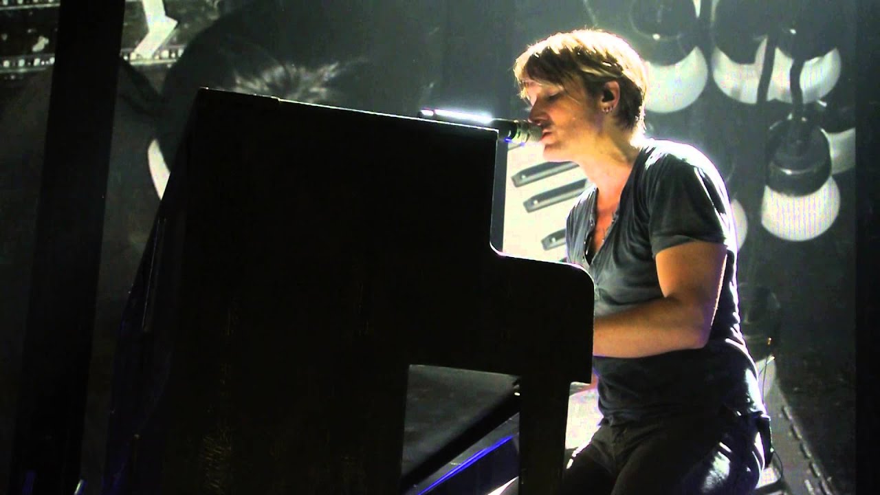 1/11/14 - Keith Urban - Target Center Minneapolis MN -Grace of God, Tonight I Wanna Cry