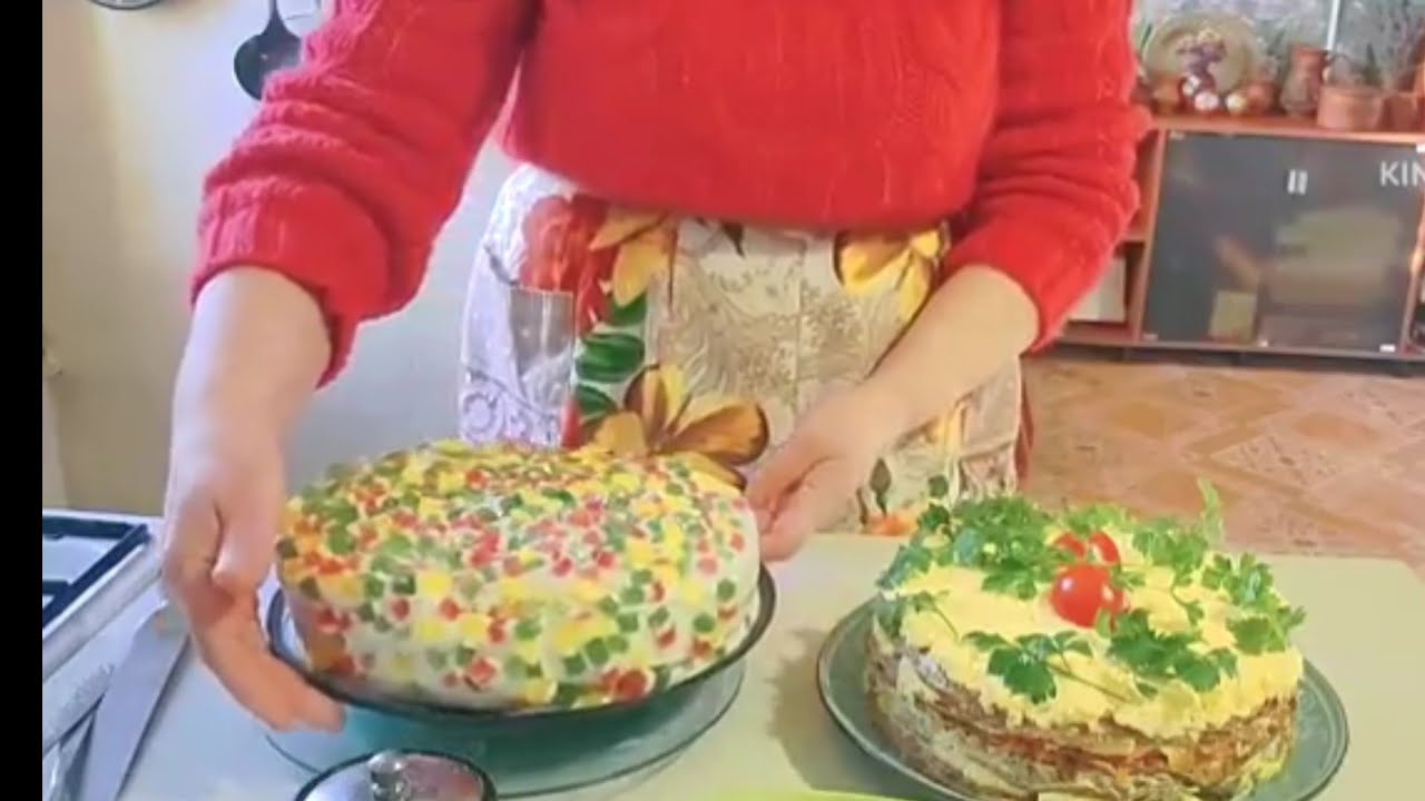 2 ТОРТИКИ НА СВЯТКОВИЙ СТІЛ І БІЛЬШЕ НІЧОГО НЕ ТРЕБА.