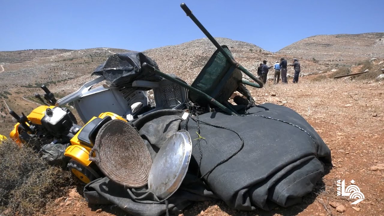 أهالي القابون في المغير شرق رام الله يضطرون إلى إخلاء مراعيهم بفعل جرائم المستوطنين