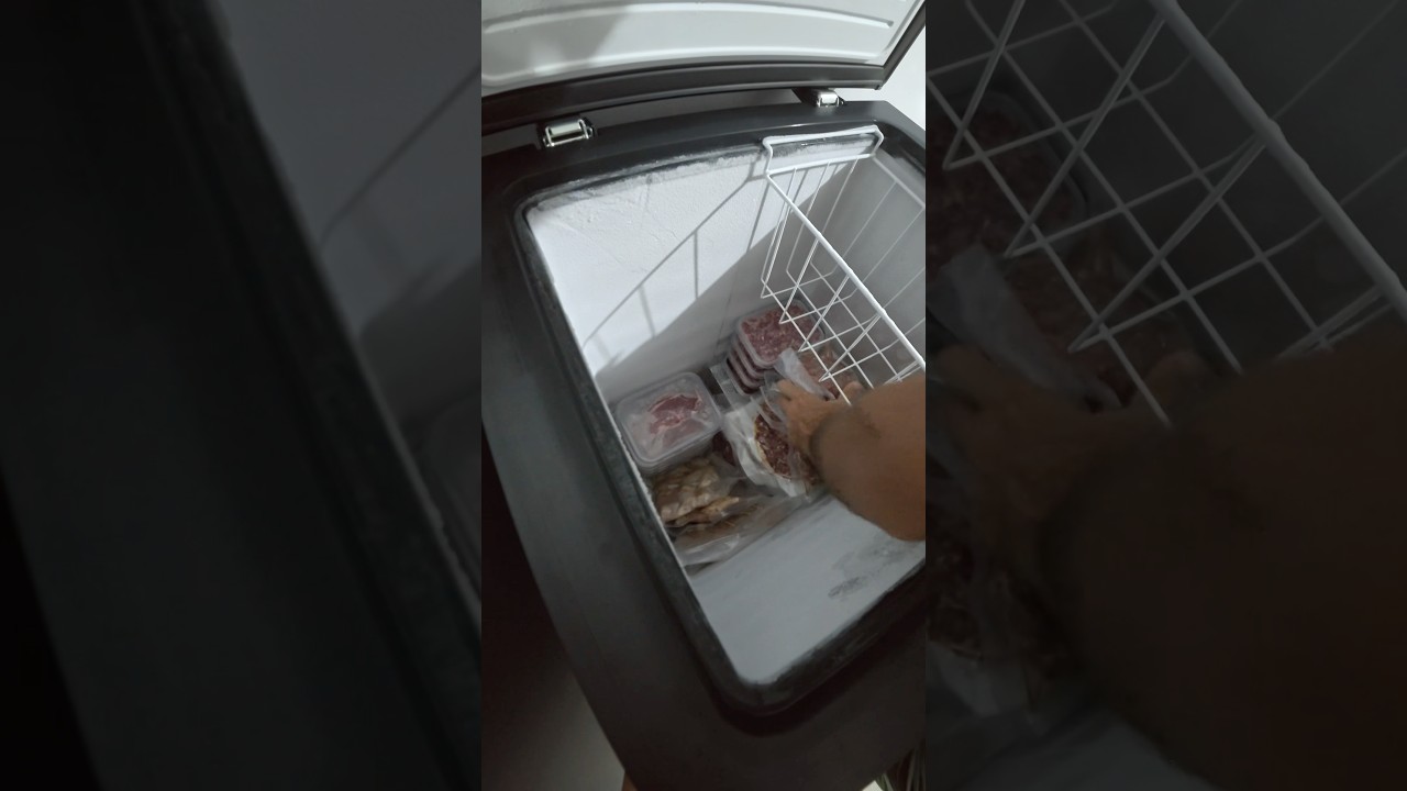Organizando as carnes do m&ecirc;s pra casa e o pro acampamento #acampamento #camping #campingfood
