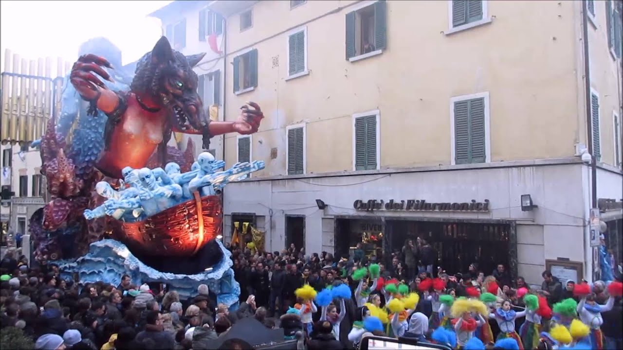 carnevale di foiano sfilata carro nottambuli 2016 