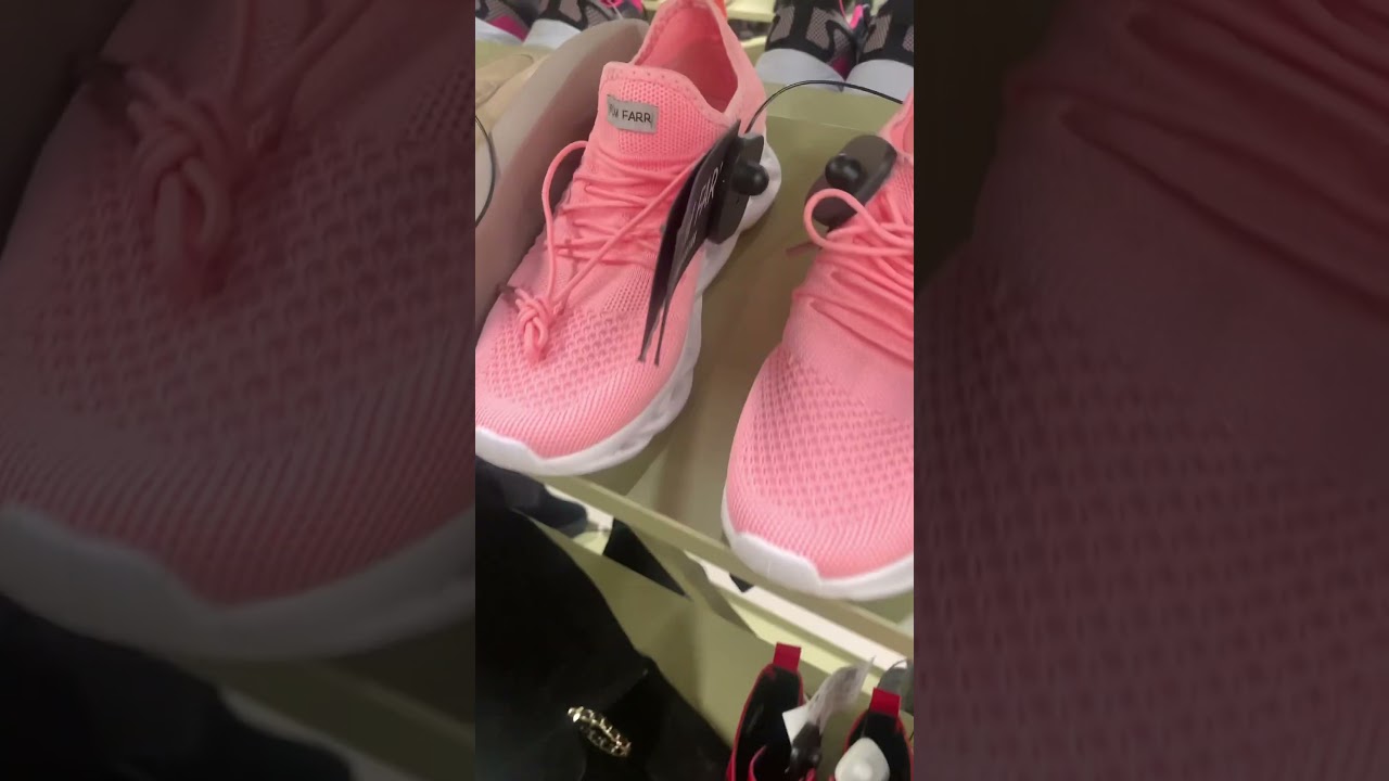 Обувь в сток-магазине &laquo;Фамилия&raquo;#фамилия #покупки #секондхенд #секонд #винтаж #shorts