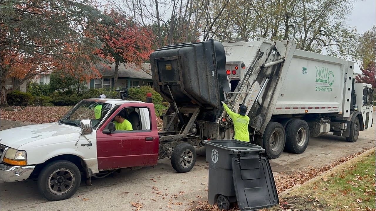 The Fastest Trash Men! CCC Pak Mor Rear Loader + Mini Ford Ranger Garbage Truck Dumping!