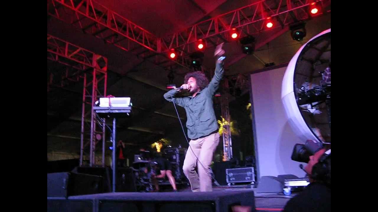 Coachella 2012:  March of Death - DJ Shadow featuring Zack de la Rocha (04.15.12)