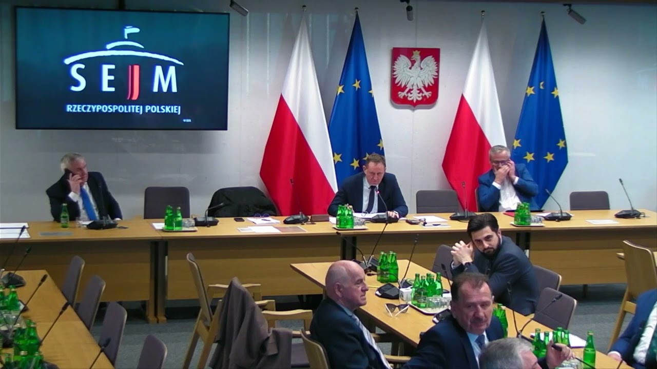 Jacek Bogucki - Czy w tym kraju jest pilot ... , relacje cenowe ... , sąsiad  (senator PiS)