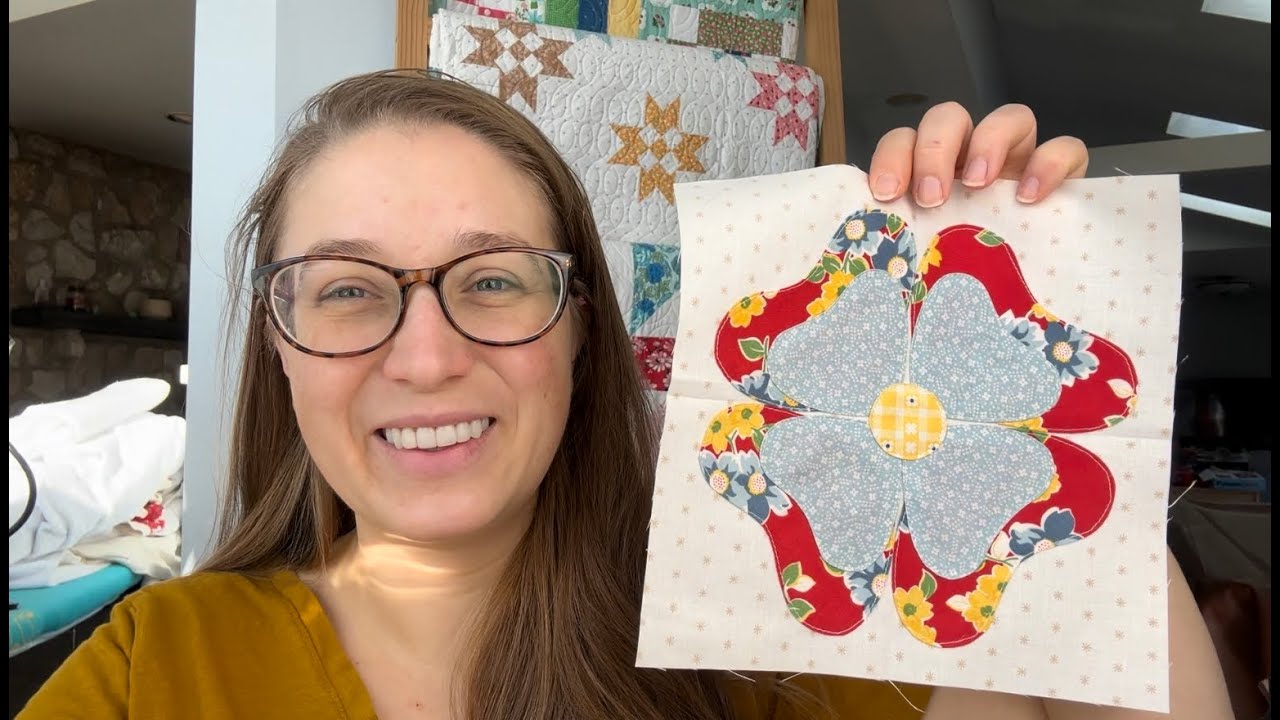 2023 Scrappy Sampler- Block 19- Appliqué Flower Quilt Block- Straight Stitch Machine Appliqué