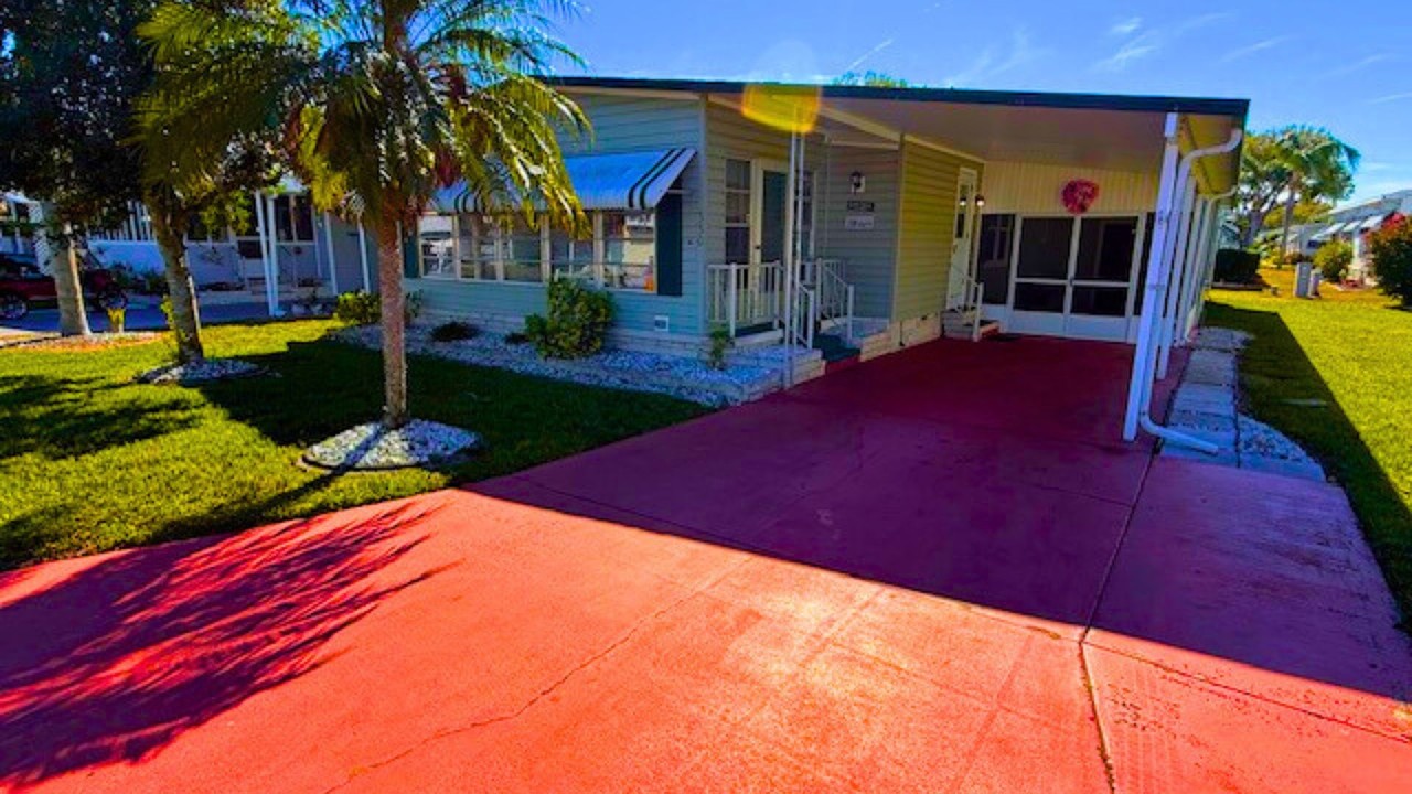 UNDER $48,000 DREAM HOME (Lake Placid Florida)!