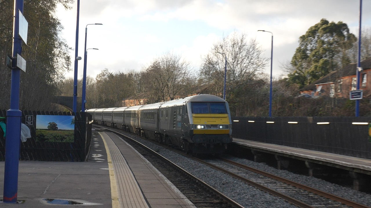 Chiltern Mk3 Farewell Tour RACES through Sudbury & Harrow Road | *Highlight Spotting* | 22/02/2026