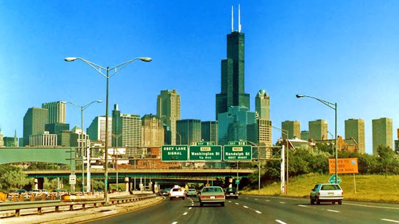 Street Scenes of Chicago in the 1990s