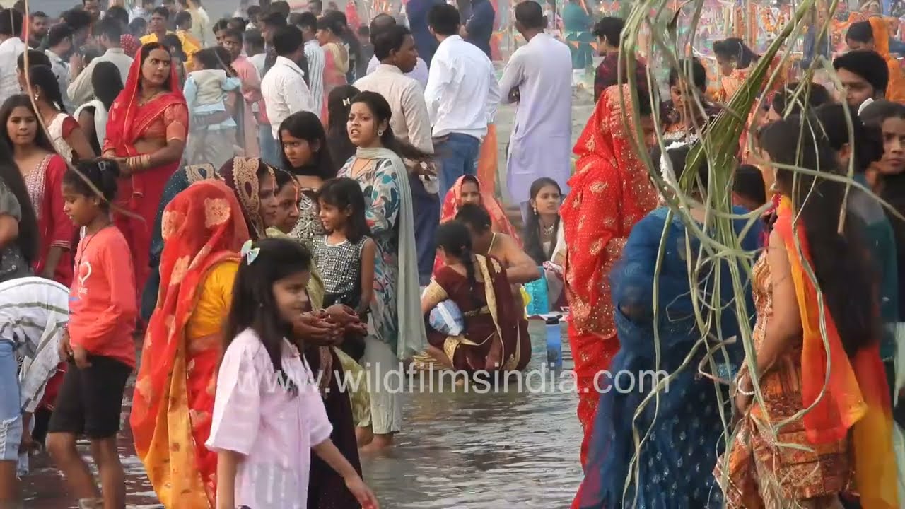 Chhath Puja at Yamuna River Noida Holy Dip & Devotional Rituals