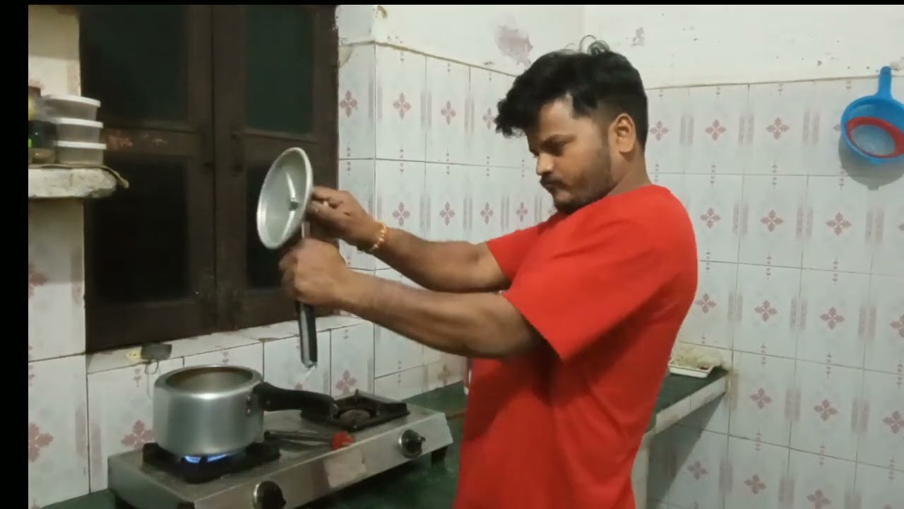 Daal  bni kam bah gyi jayda 😲mummy to dawat me gyi 