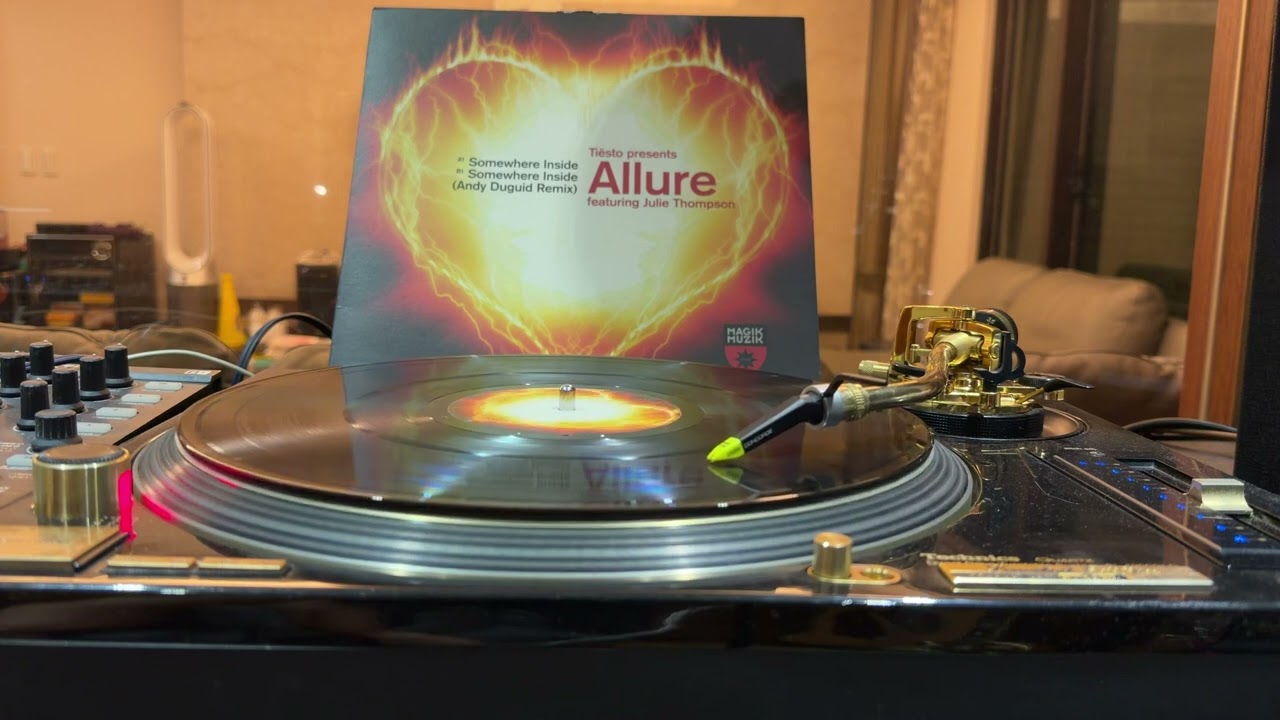 Tiesto presents Allure featuring Julie Thompson - Somewhere Inside