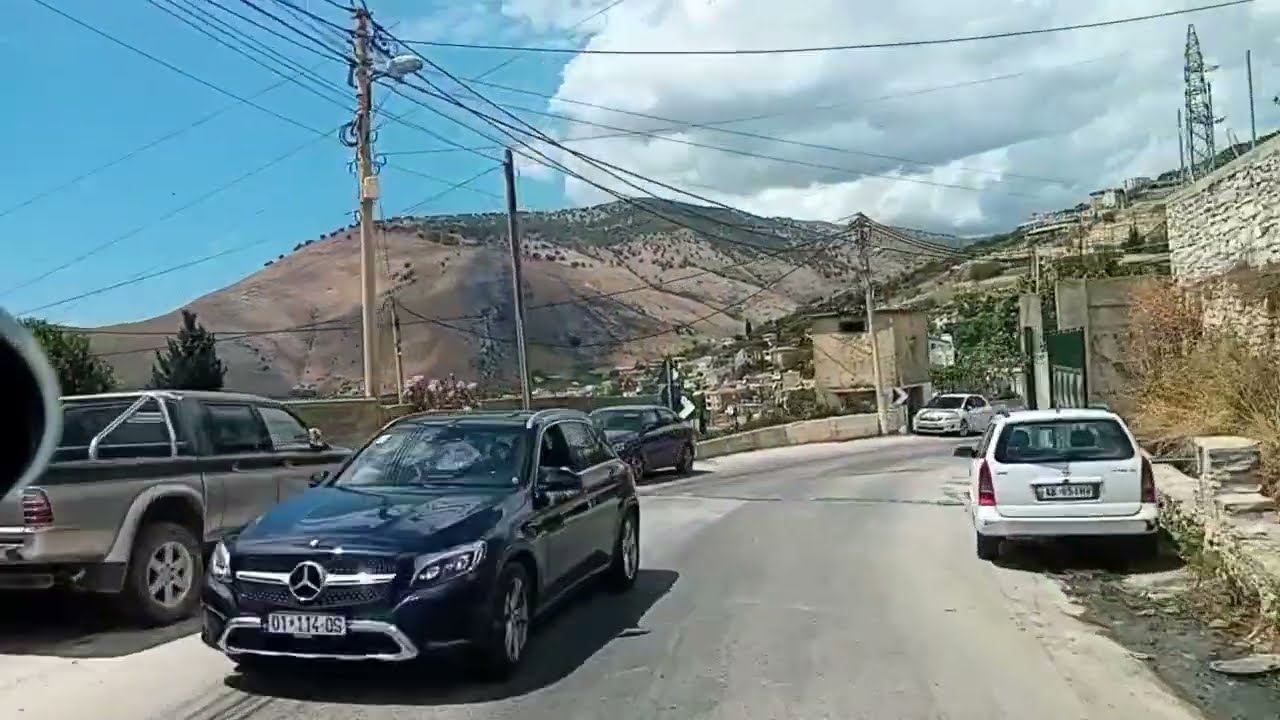 QEPARO! NJE NGA FSHATRAT ME TE BUKUR NE JUG. RRUGA NGA HYRJA DERI NE DALJE TE FSHATIT🇦🇱🦅🇦🇱