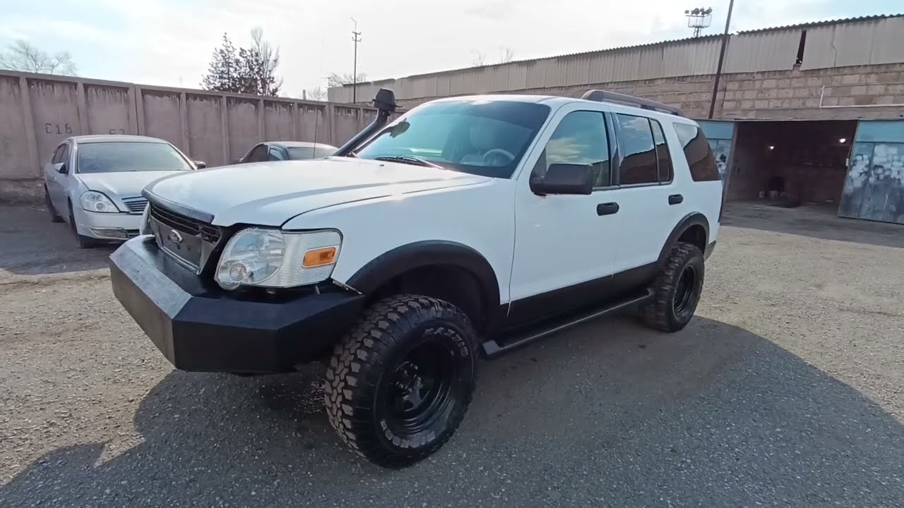2005 Ford Explorer 4.0 4X4 Off Road Longo llc