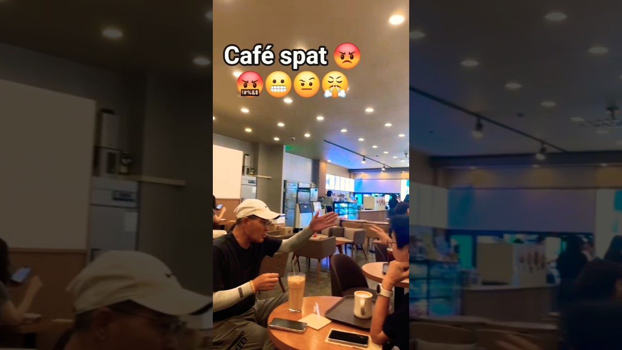 Busan Caf&eacute; DISPUTE (Two men argue) #busan #southkorea