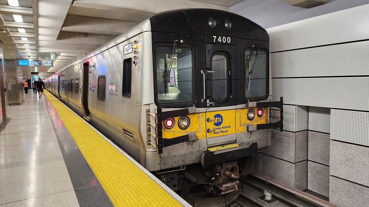 A St Patricks Day Ride From Grand Central Terminal To Huntington On LIRR Train 1658 • 03/17/2023