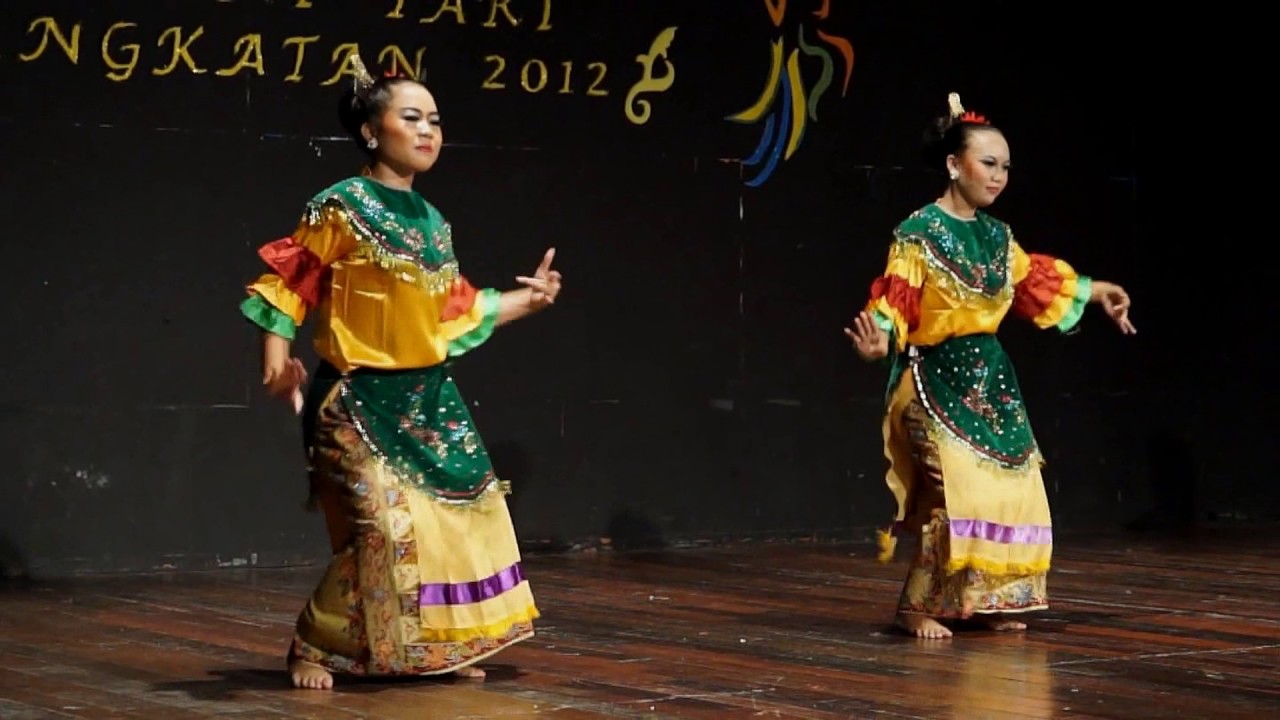 Tari Lenggang Nyai video angkatan seni tari fbs unnes 2012