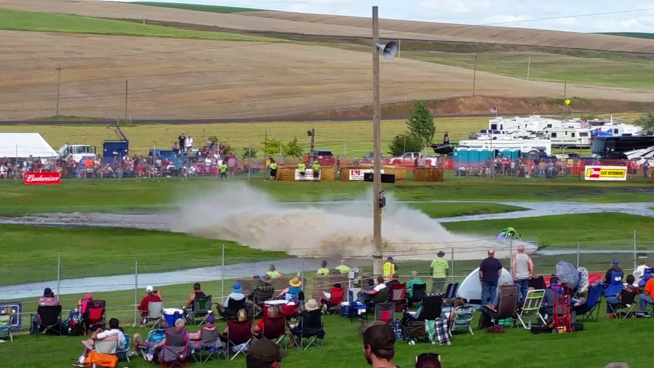 #02 Live Wire. Webb's Slough sprint boat races.