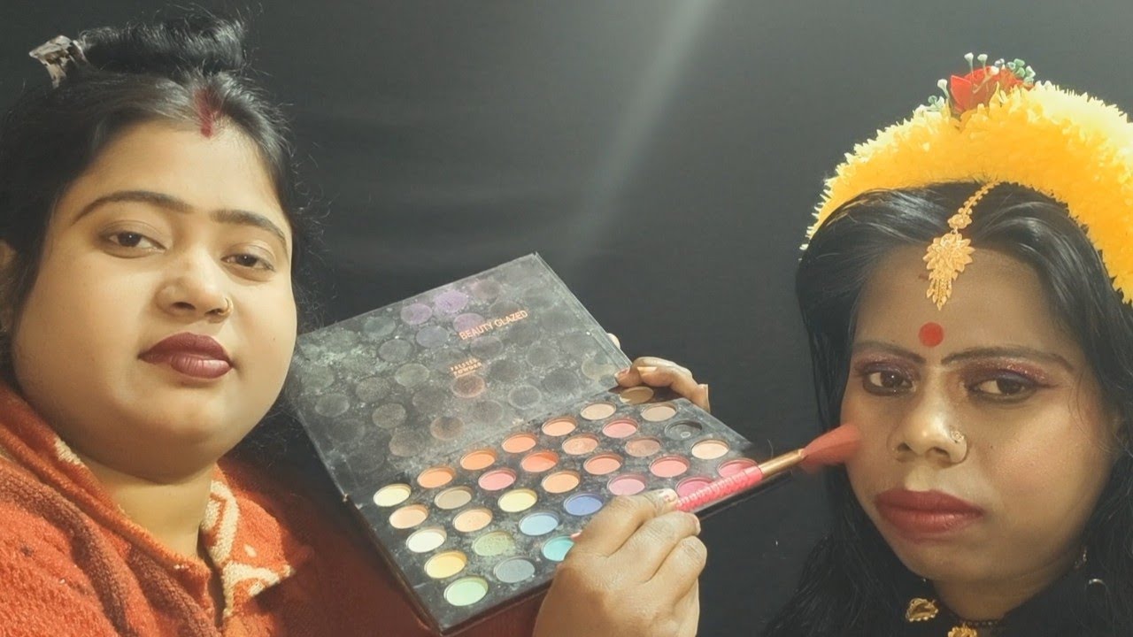 Asmr Doing My Fruend party Makeup🌹👄👄💄