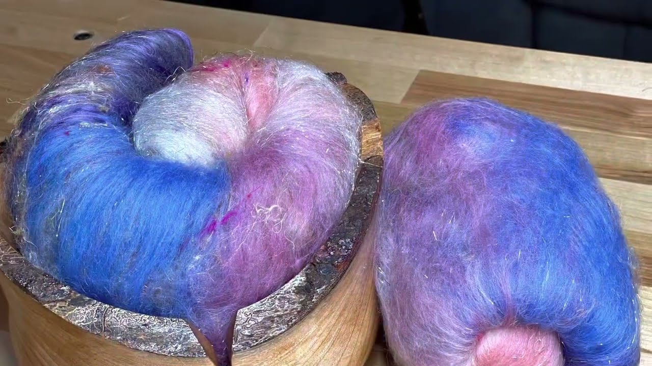 How To Blend a Progressive Custom Art Batt On Your Drum Carder