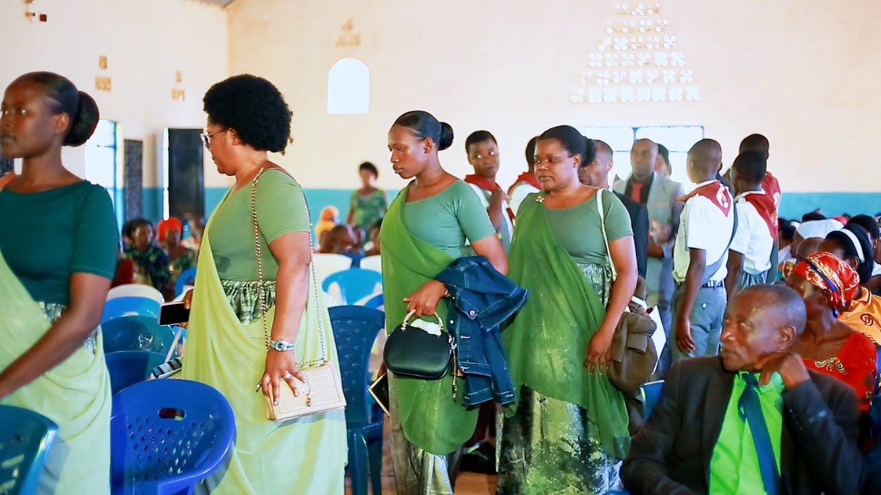 Uko Chorale Cantate Domino SDA Kigali yakiriwe Yinjira ku Nkombo Muri Gahunda GARUKA MURUGO USHIME