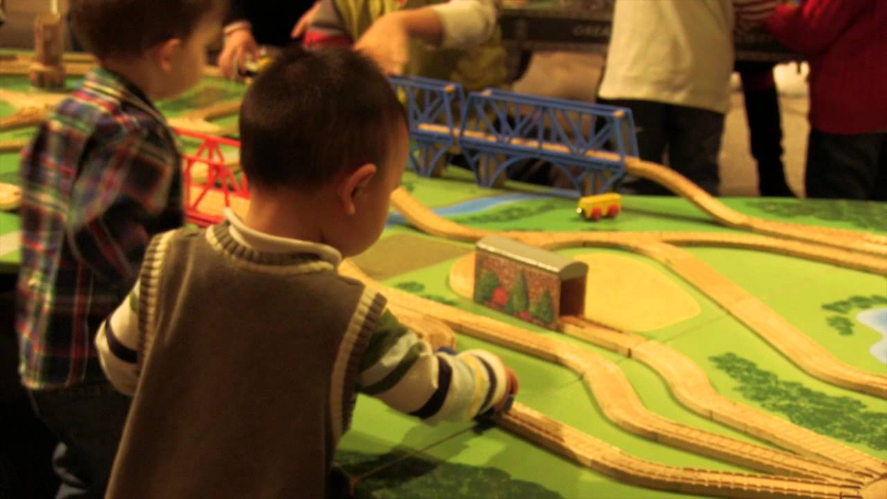 Holiday Junction Featuring the Duke Energy Holiday Trains at Cincinnati Museum Center