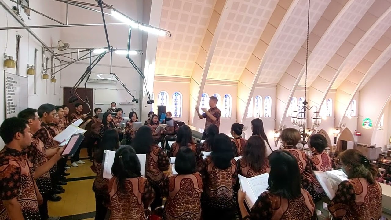 Saint Helena Choir - Tuhan Allah Gembalaku PS 656