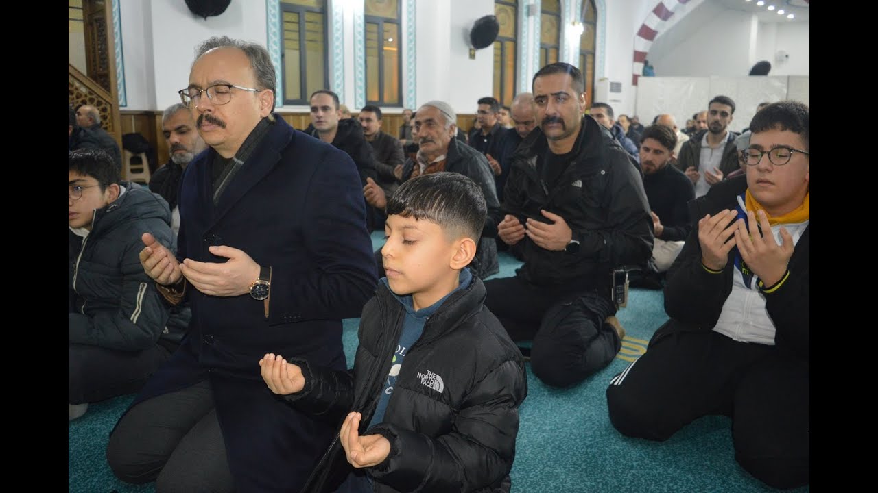 Berat Kandili Siirt’te üç dilde mevlidlerle ihya edildi
