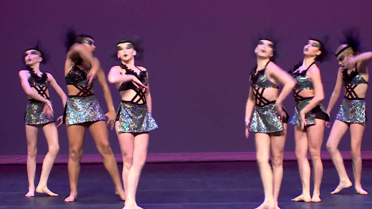 Dance Moms - The Vultures (S6, E11)