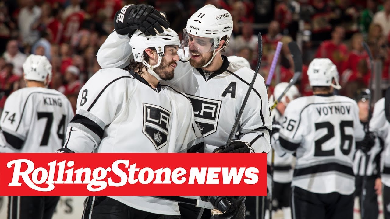 Los Angeles Kings Cover Taylor Swift‚Äôs Staples Center Banner Due to ‚ÄòCurse‚Äô | RS News 10/14/19