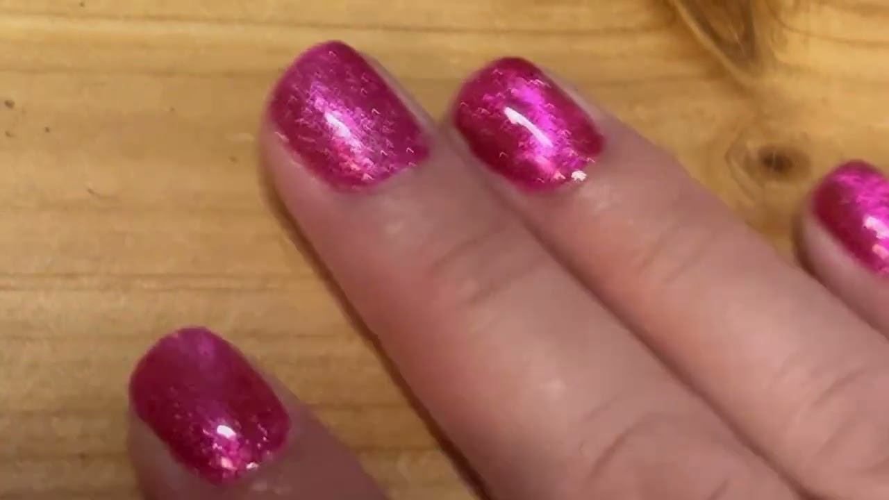 Cateye pinturaGel paso a paso en uñas cortas con Iman 