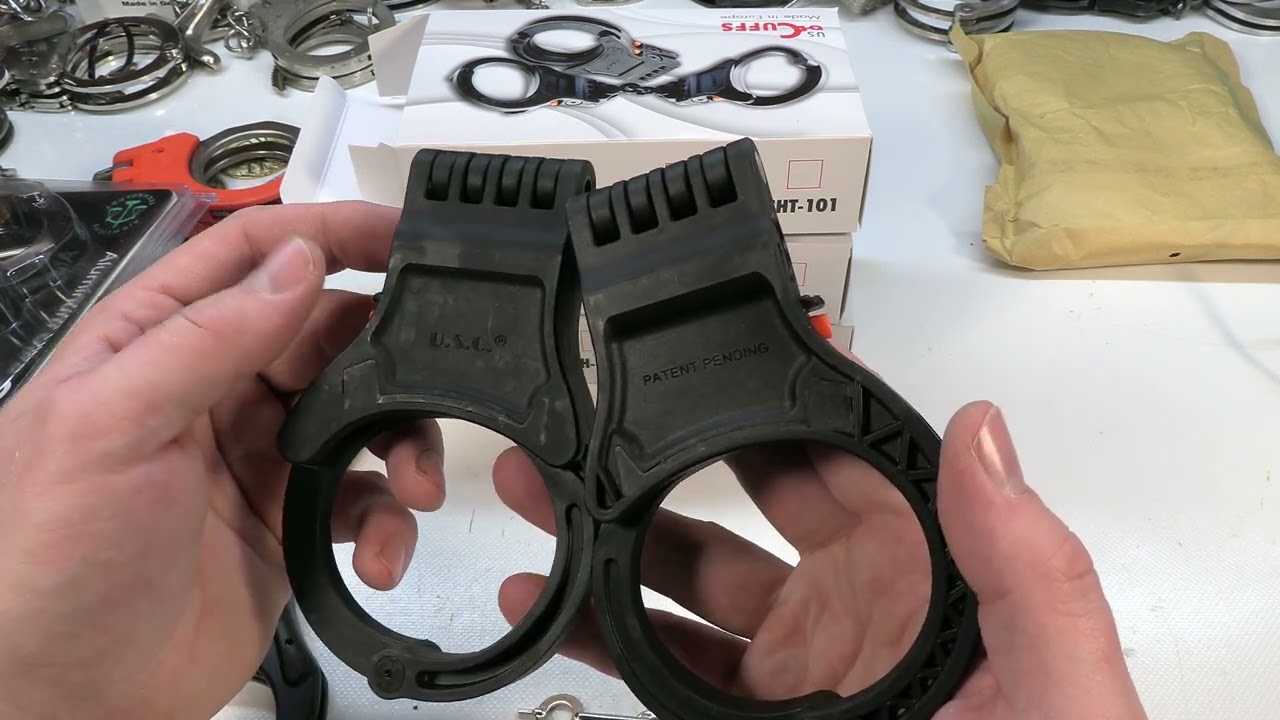 BRAND NEW USCuffs aus Spanien Handschellen Handcuffs Unboxing vom fessel.shop und ASP Bonowi Clejuso