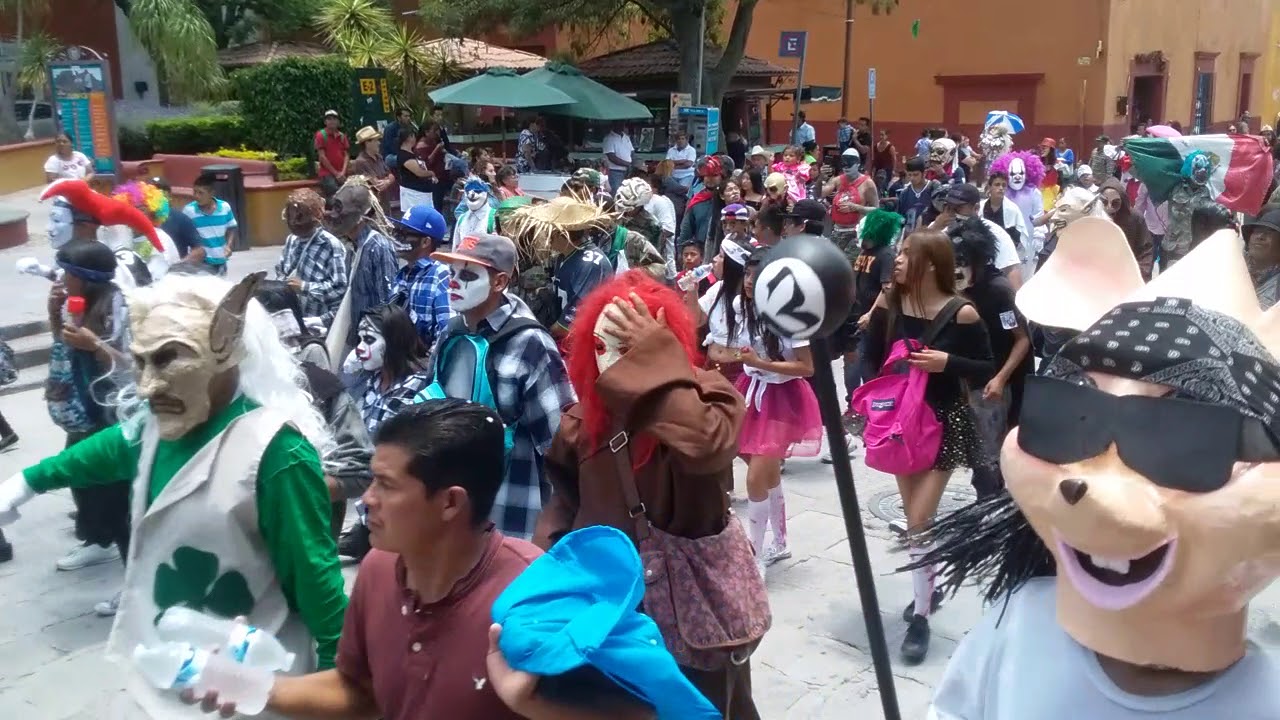 Recorrido de Locos Fiesta de la Estación  2018 San Miguel Allende.