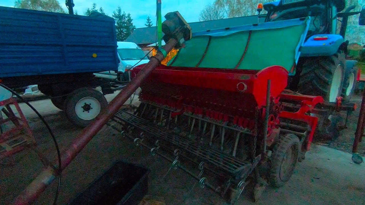 Przygotowania do zasiewu soi. S5E28