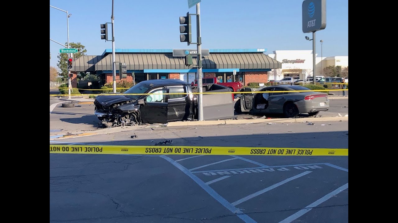Driver killed racing on busy Blackstone Ave. in Fresno identified