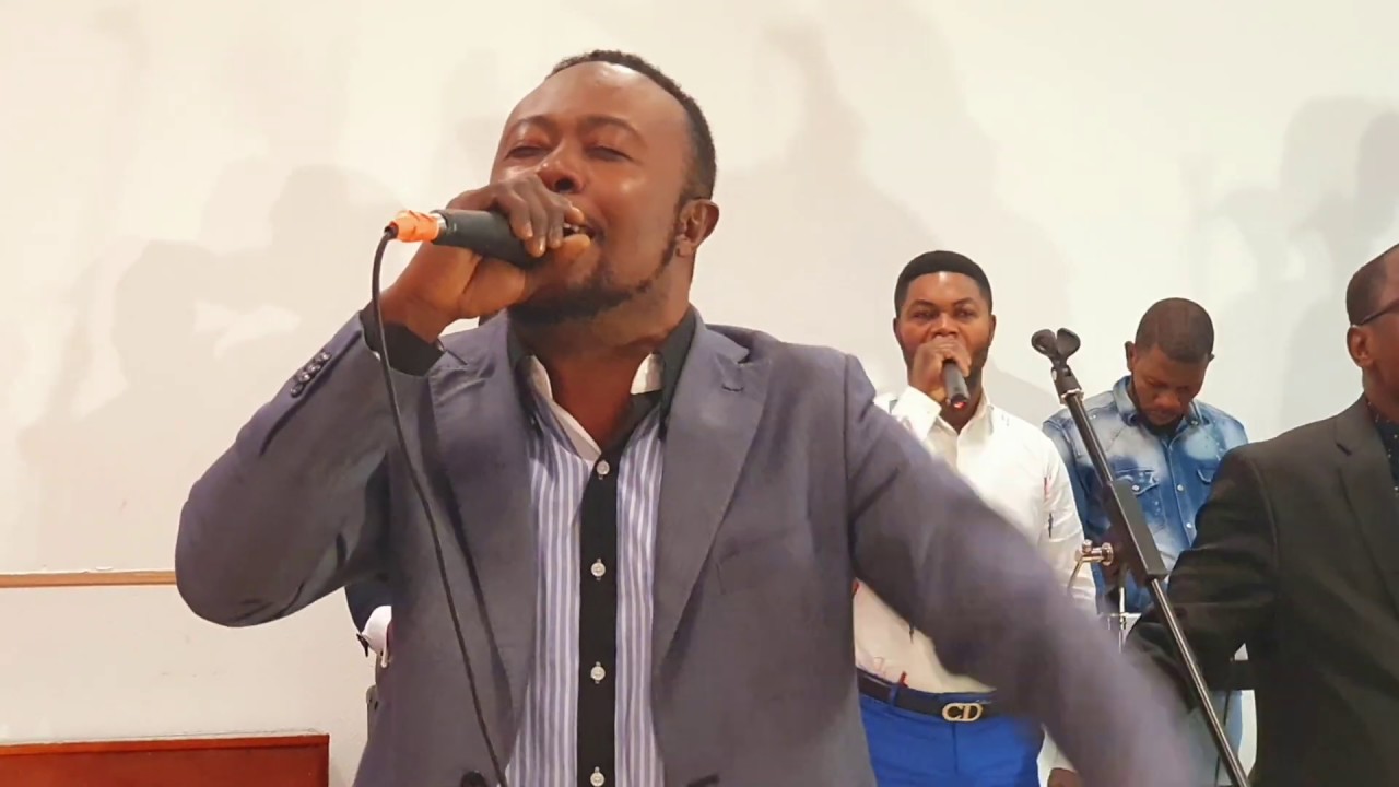Adoration - Yesu azali awa ( Groupe Oracle de l'Éternel )