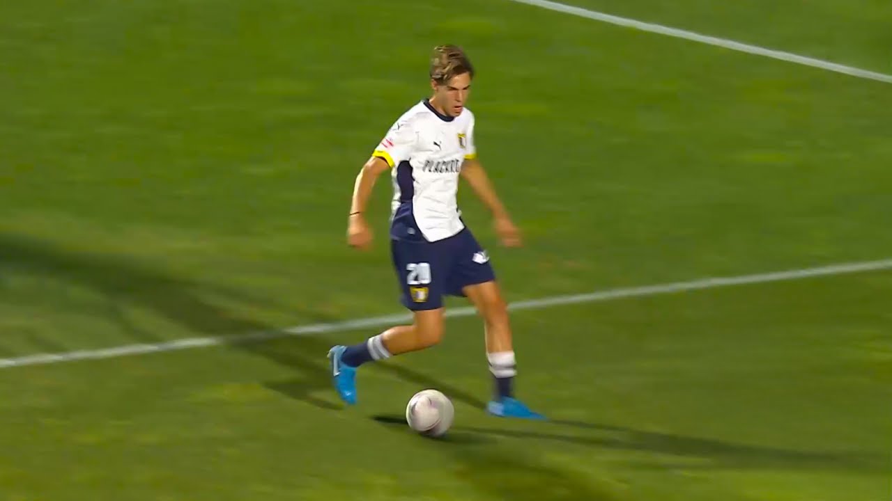 Gustavo Sá a Talented Midfielder - 2024