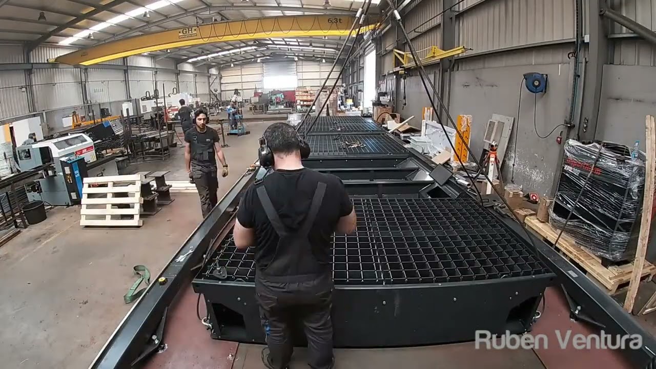 Ficep Kronos 25 plasma machine time lapse installation.