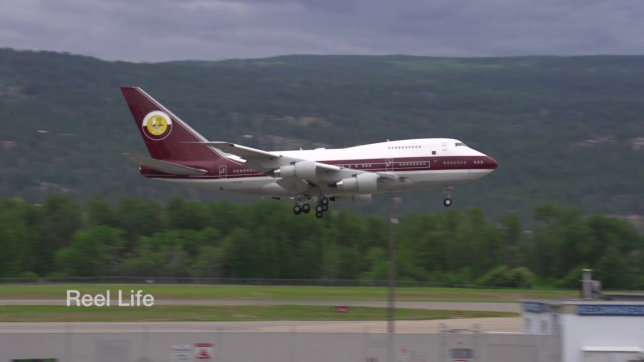 2018 Qatari royal family Boeing 747-SP landing YLW, Kelowna, BC