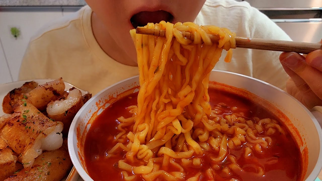 대창과 불닭볶음탕면