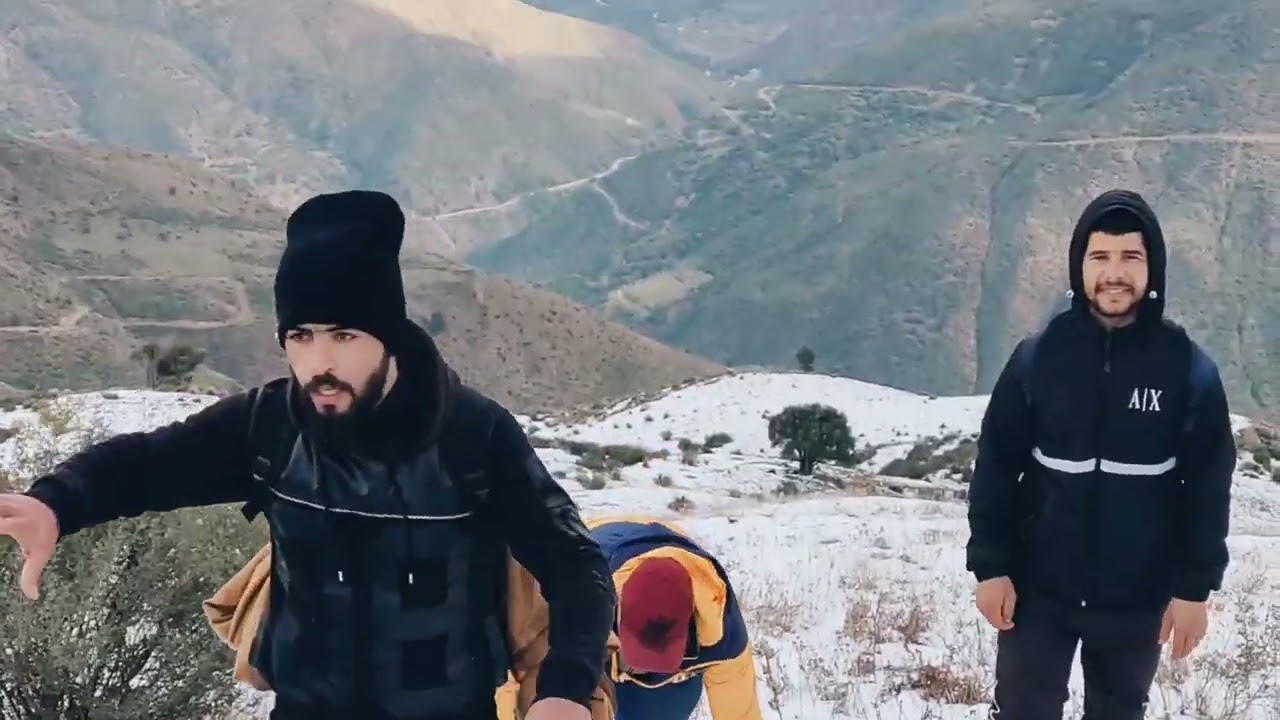 من اعالي جبال بلدية الاربعاء ولاية البليدة ( قمة الناضور _ _ وذينات القط )