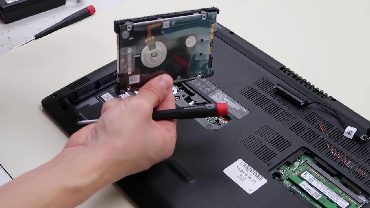 Как заменить жесткий диск (HDD) на ноутбуке Acer Aspire 3 A315