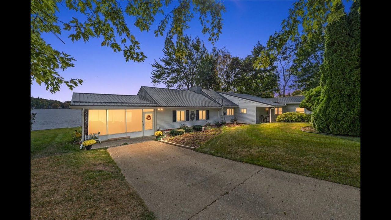 426 PENINSULA DR | Deerfield Township Real Estate