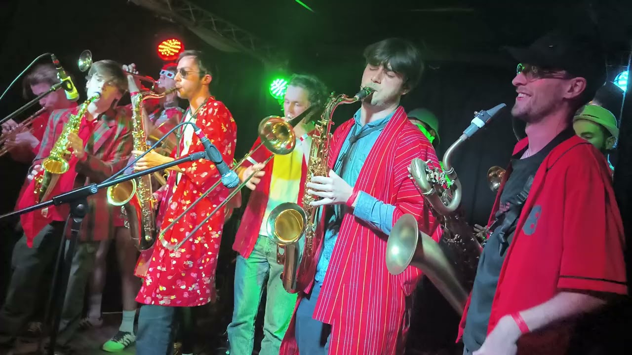VID 20251114 204905 Fanfare Spicy Zoumis